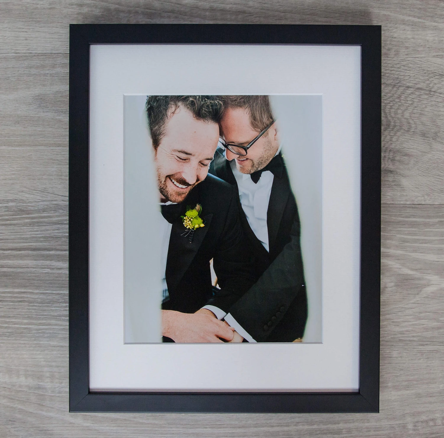 design_aglow_frames_1117_014.jpg NW Framing Ready-Made Frames Sellwood Frames